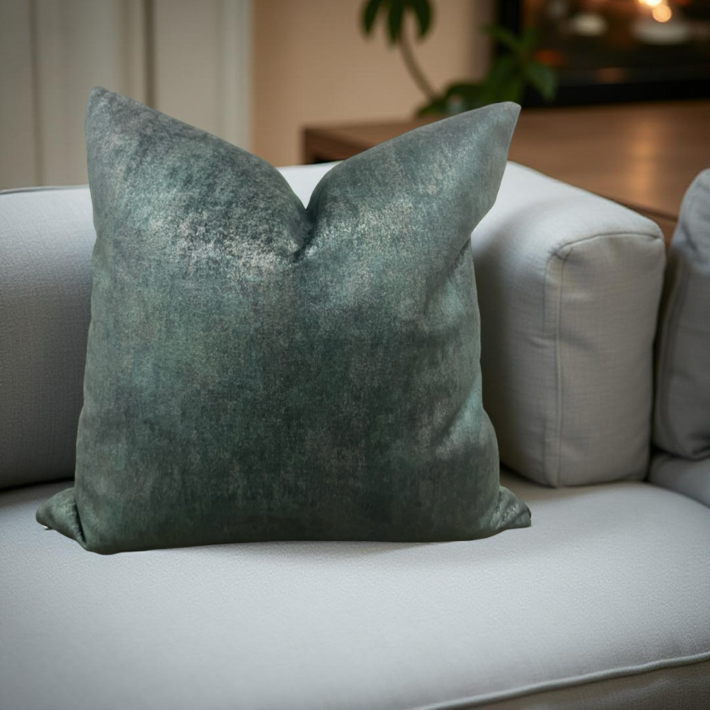 Lavish Forest 18X18" Knife Edge Decorative Throw Pillow