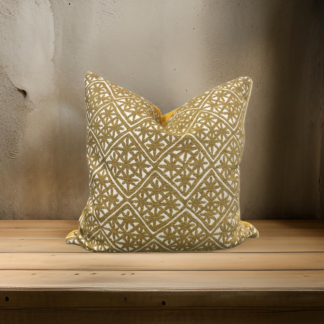 Aster Sun 20X20" Knife Edge Decorative Pillow