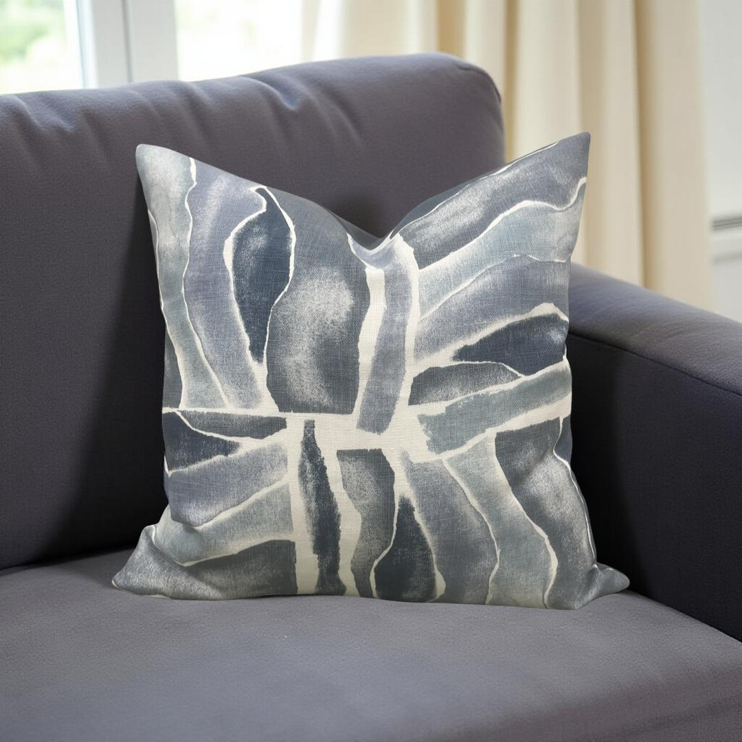 Decorative Pillow Iverness Nocturne 18x18" Knife Edge Throw