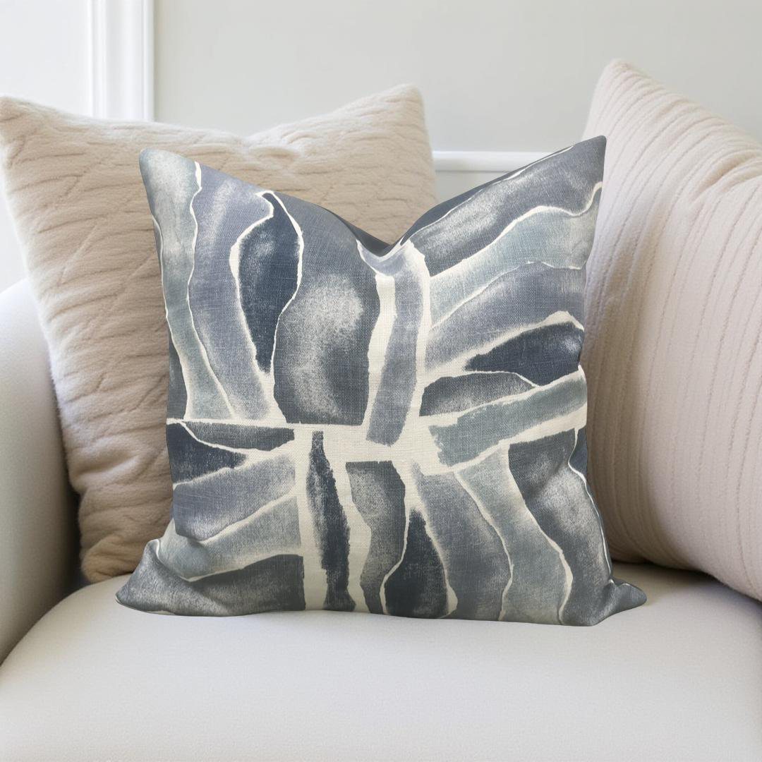 Decorative Pillow Iverness Nocturne 18x18" Knife Edge Throw