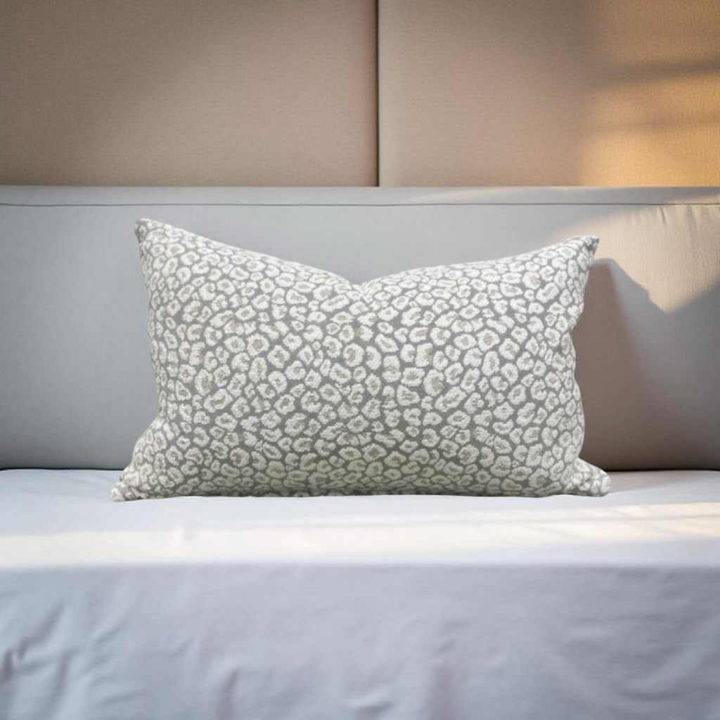 Eli Oyster 12X18" Knife Edge Decorative Lumbar Pillow