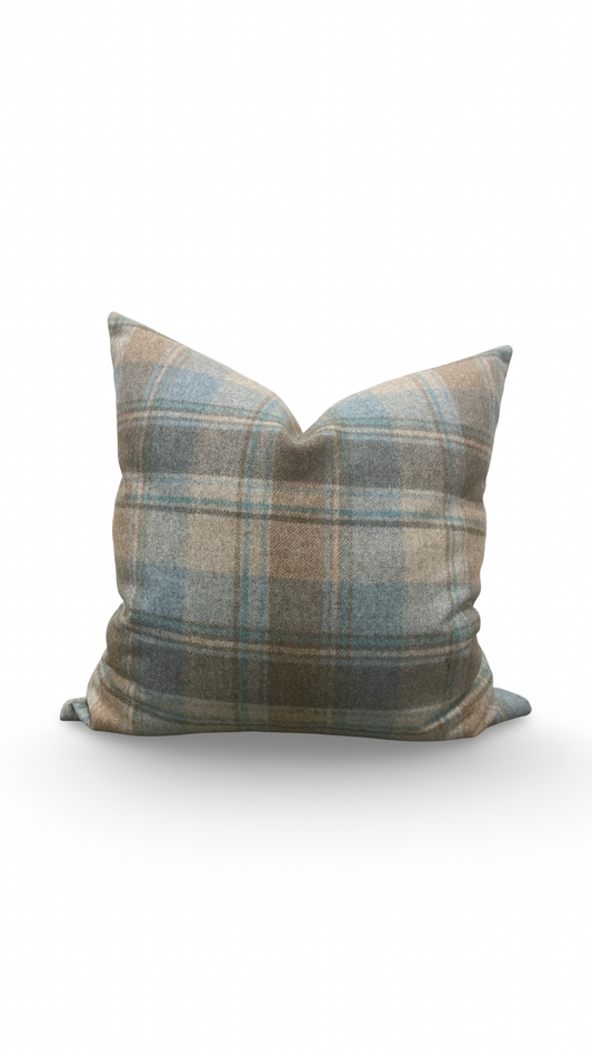 Decorative Pillow Ringo Eau De Nil 20x20" Knife Edge Cover