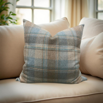 Decorative Pillow Ringo Eau De Nil 20x20" Knife Edge Cover