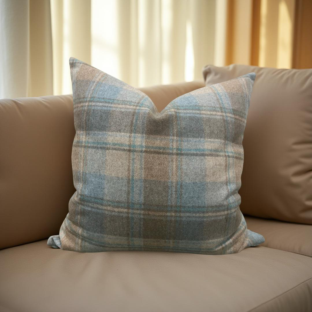 Decorative Pillow Ringo Eau De Nil 20x20" Knife Edge Cover