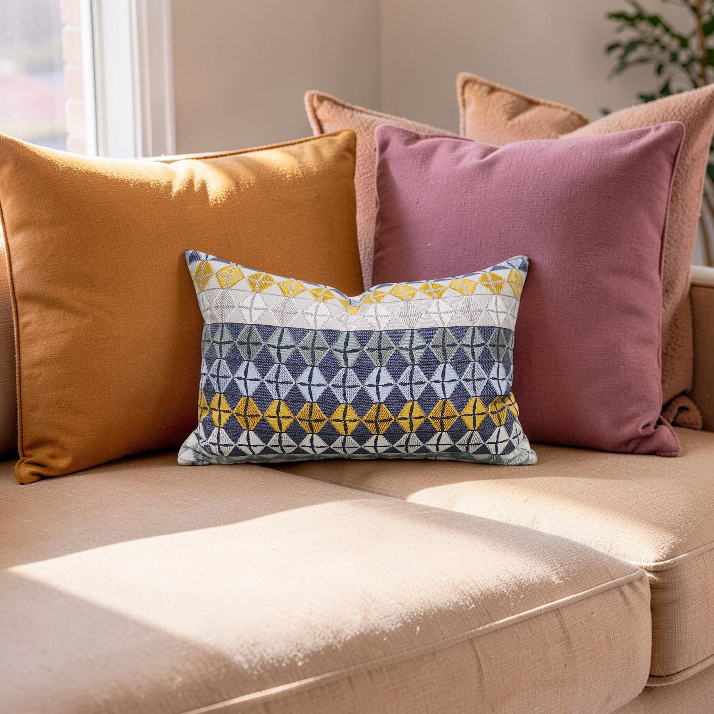 Lumbar Pillow Sorceress-Mahi Mahi 12x18" Knife Edge Cover