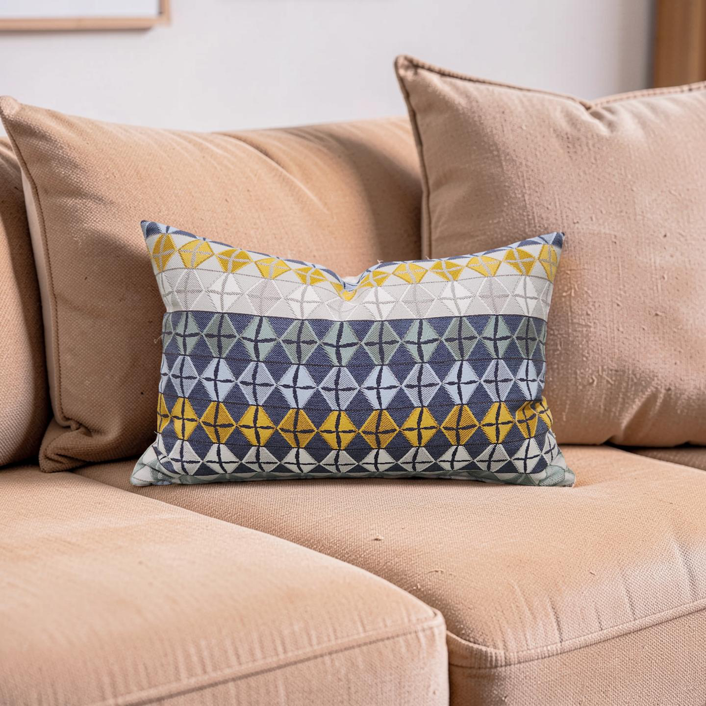 Lumbar Pillow Sorceress-Mahi Mahi 12x18" Knife Edge Cover