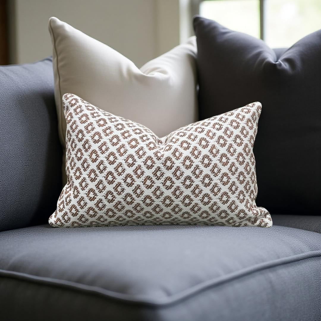 Luxury Pillow Yak Naranja 12x18" Knife Edge Decorative Lumbar Pillow