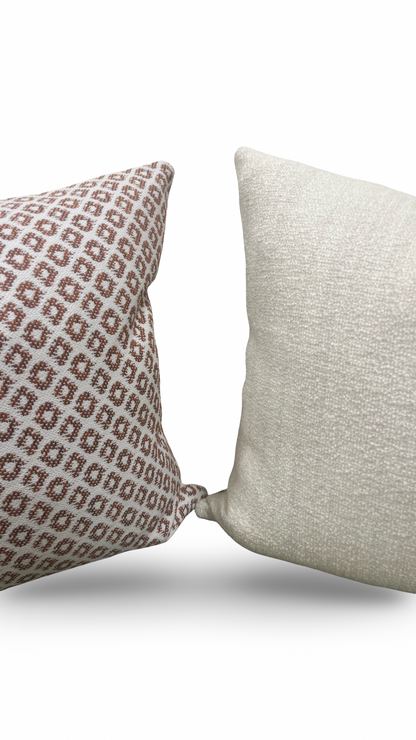 Designer Fabric Yak Naranja 22x22" Knife Edge Decorative Throw Pillow