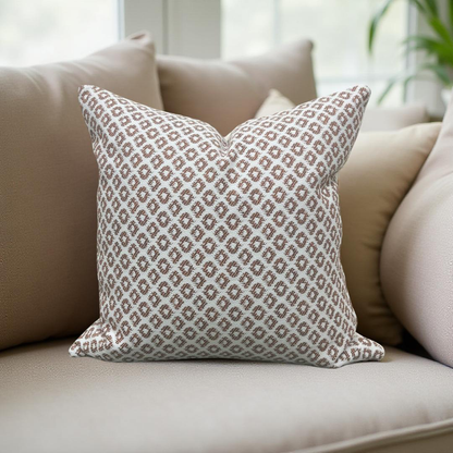 Designer Fabric Yak Naranja 22x22" Knife Edge Decorative Throw Pillow