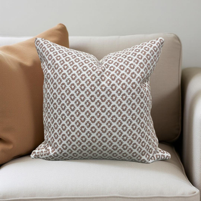 Designer Fabric Yak Naranja 22x22" Knife Edge Decorative Throw Pillow