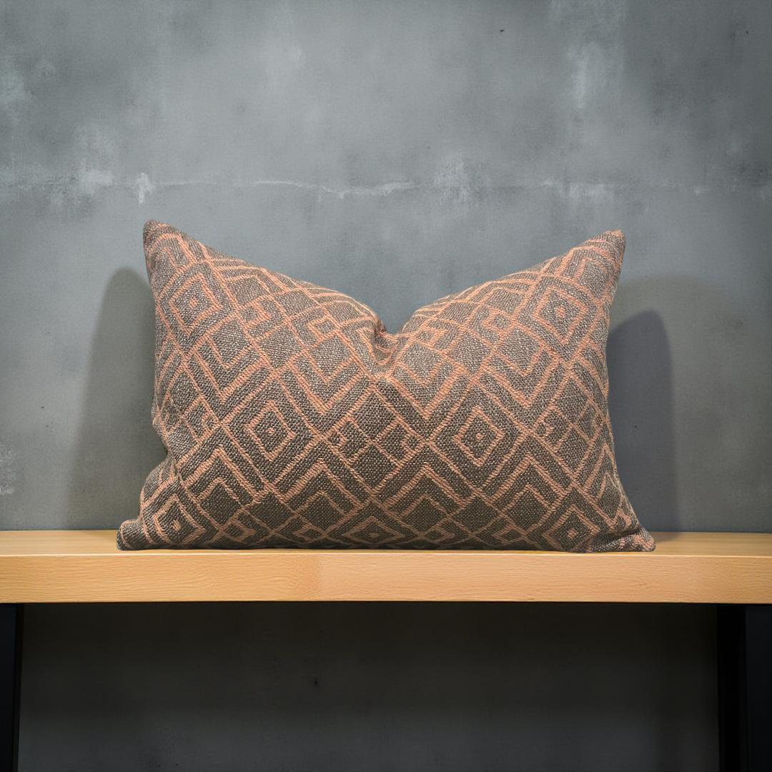 Chivasso Shin 12X18" Knife Edge Decorative Lumbar Pillow