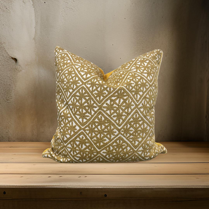 Aster Sun 20X20" Knife Edge Decorative Pillow