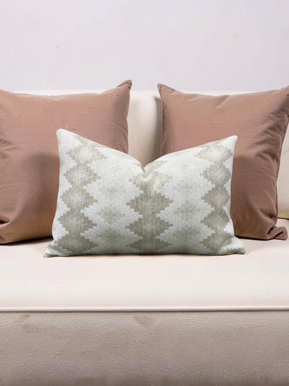 Designers Guild Lumbar Pillow Perzina Chalk 12x18" Knife Edge Cover