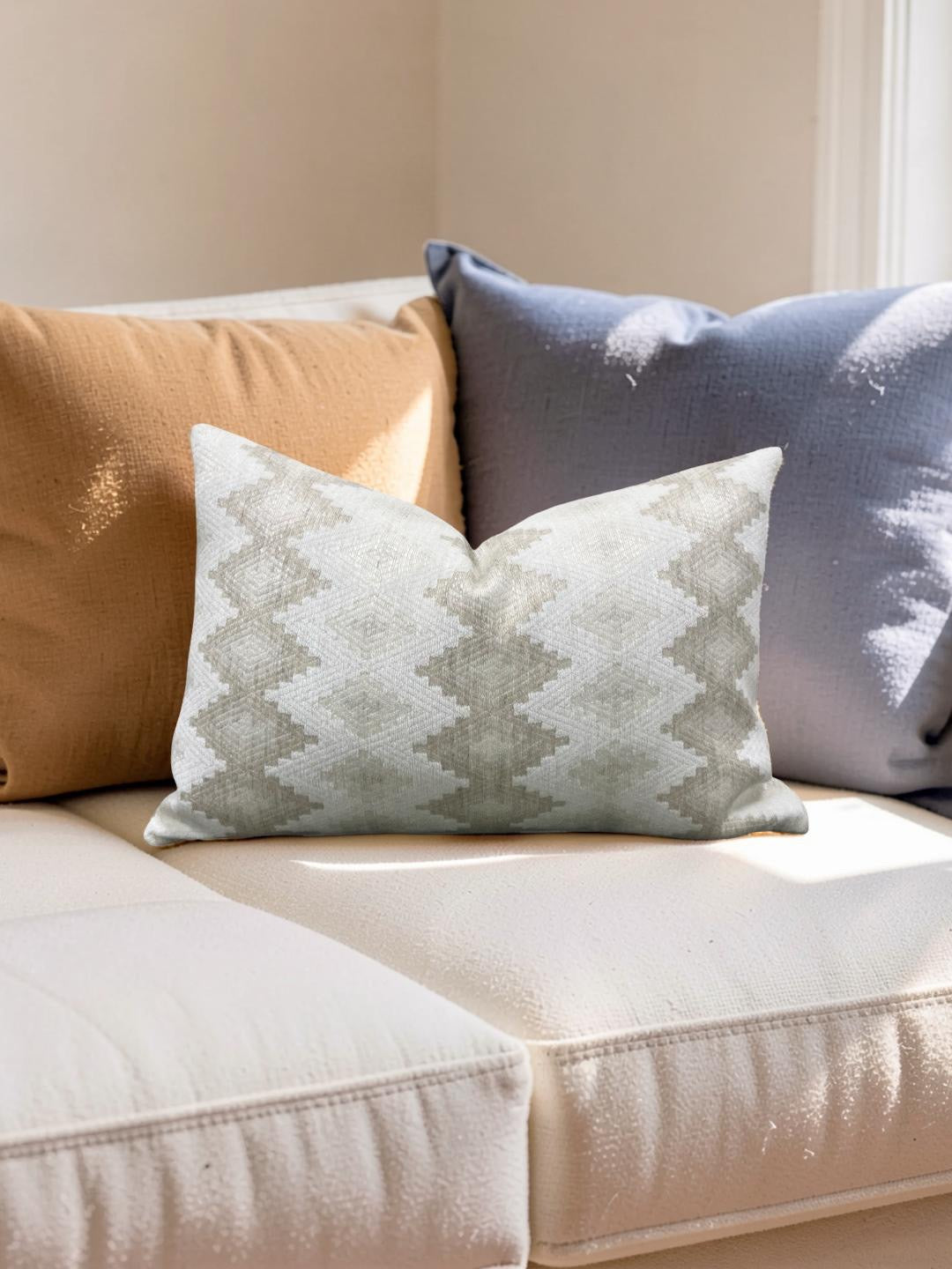 Designers Guild Lumbar Pillow Perzina Chalk 12x18" Knife Edge Cover