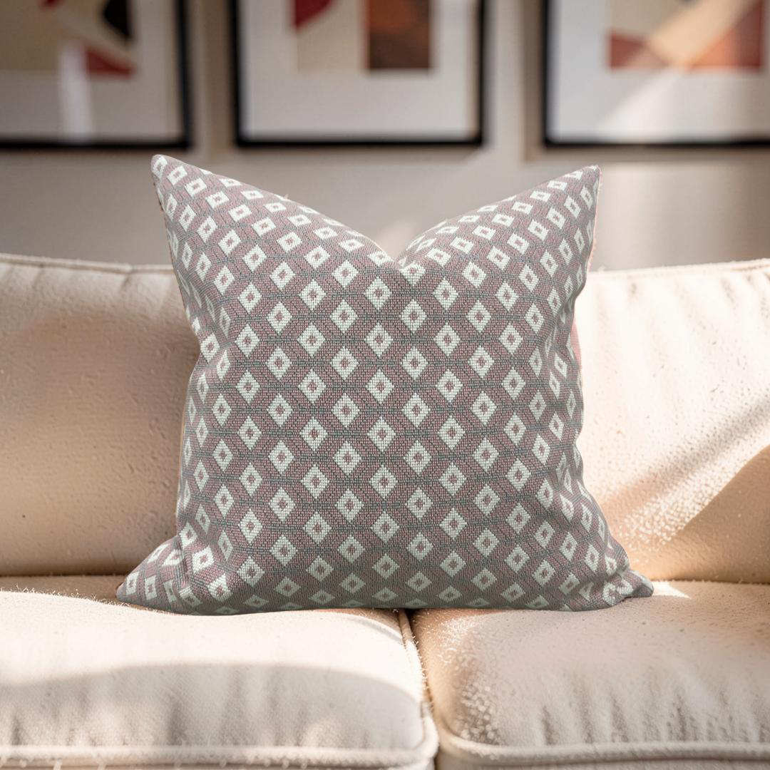 Gaston Y Daniela Decorative Pillow Ricardo Rosa 22x22" Knife Edge Cover