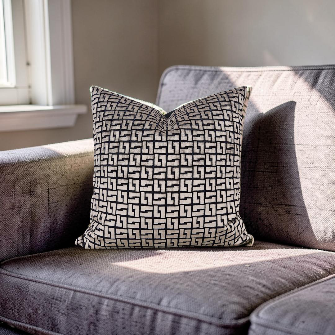 Holly Hunt Decorative Pillow Interlock Bronze Night 20x20" Knife Edge Cover