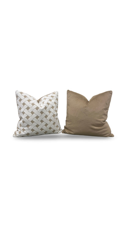 Romo Fabric Decorative Pillow Vacation Outdoor Coir 22x22" Knife Edge Cover