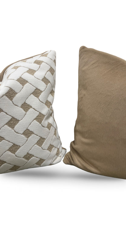 Romo Fabric Decorative Pillow Vacation Outdoor Coir 22x22" Knife Edge Cover