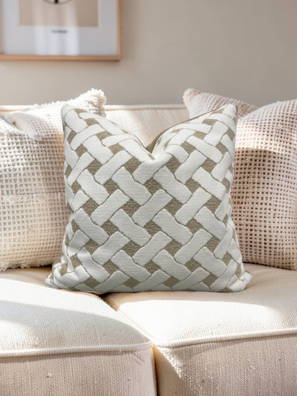 Romo Fabric Decorative Pillow Vacation Outdoor Coir 22x22" Knife Edge Cover