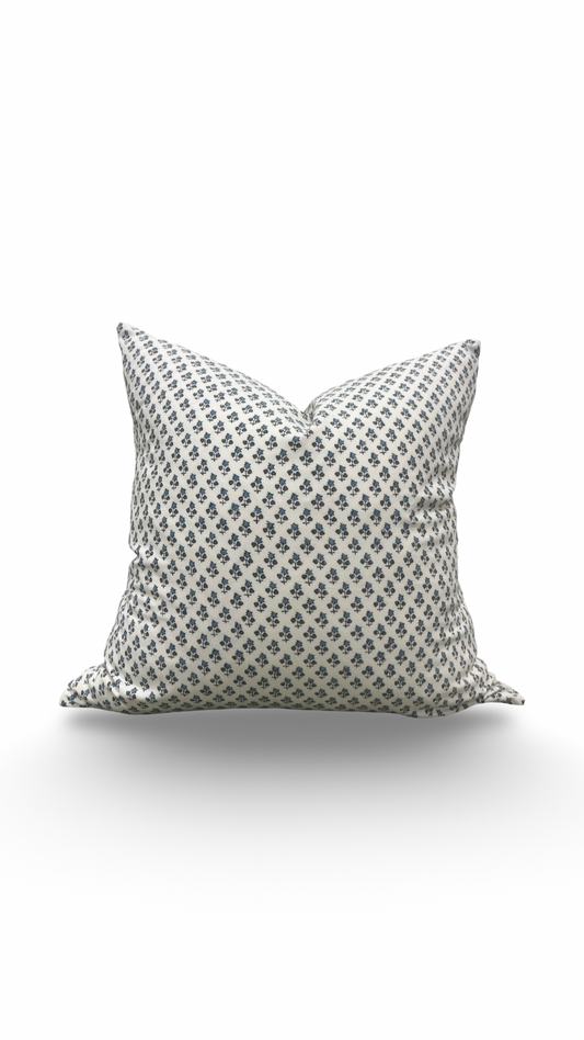 Decorative Pillow Mobby Indigo 22x22" Knife Edge Cover