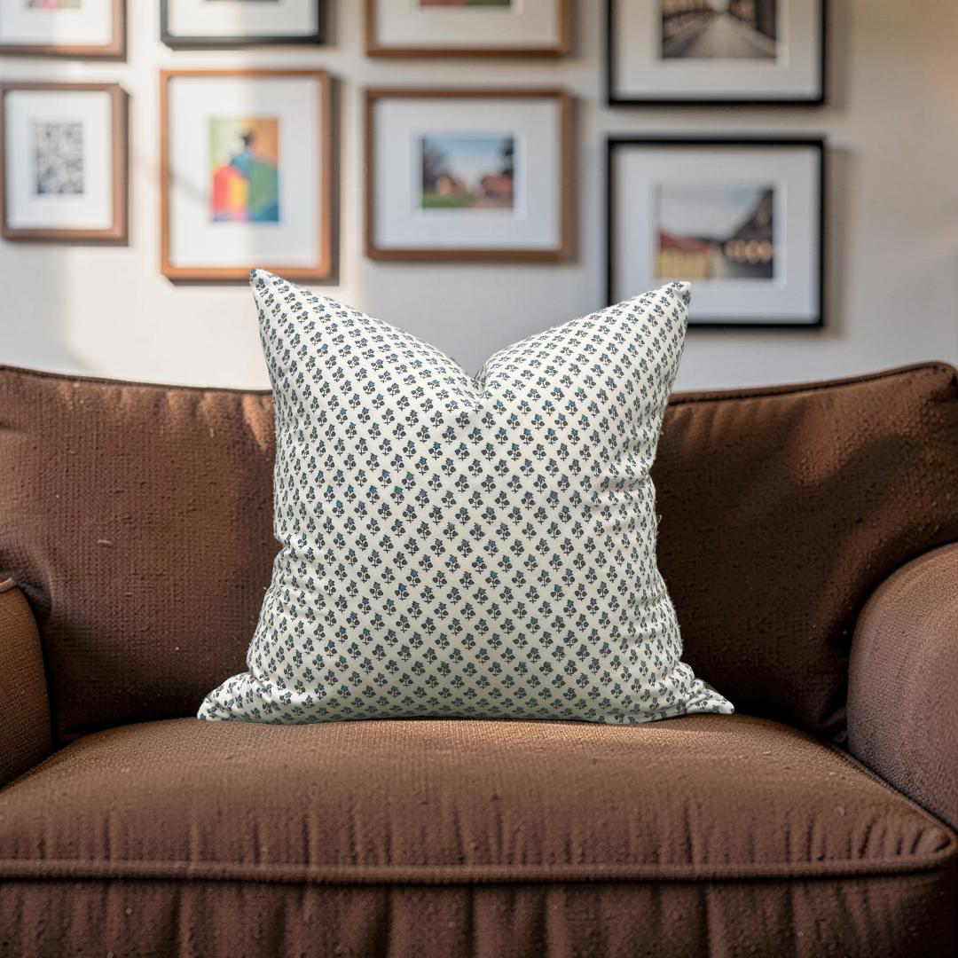Decorative Pillow Mobby Indigo 22x22" Knife Edge Cover