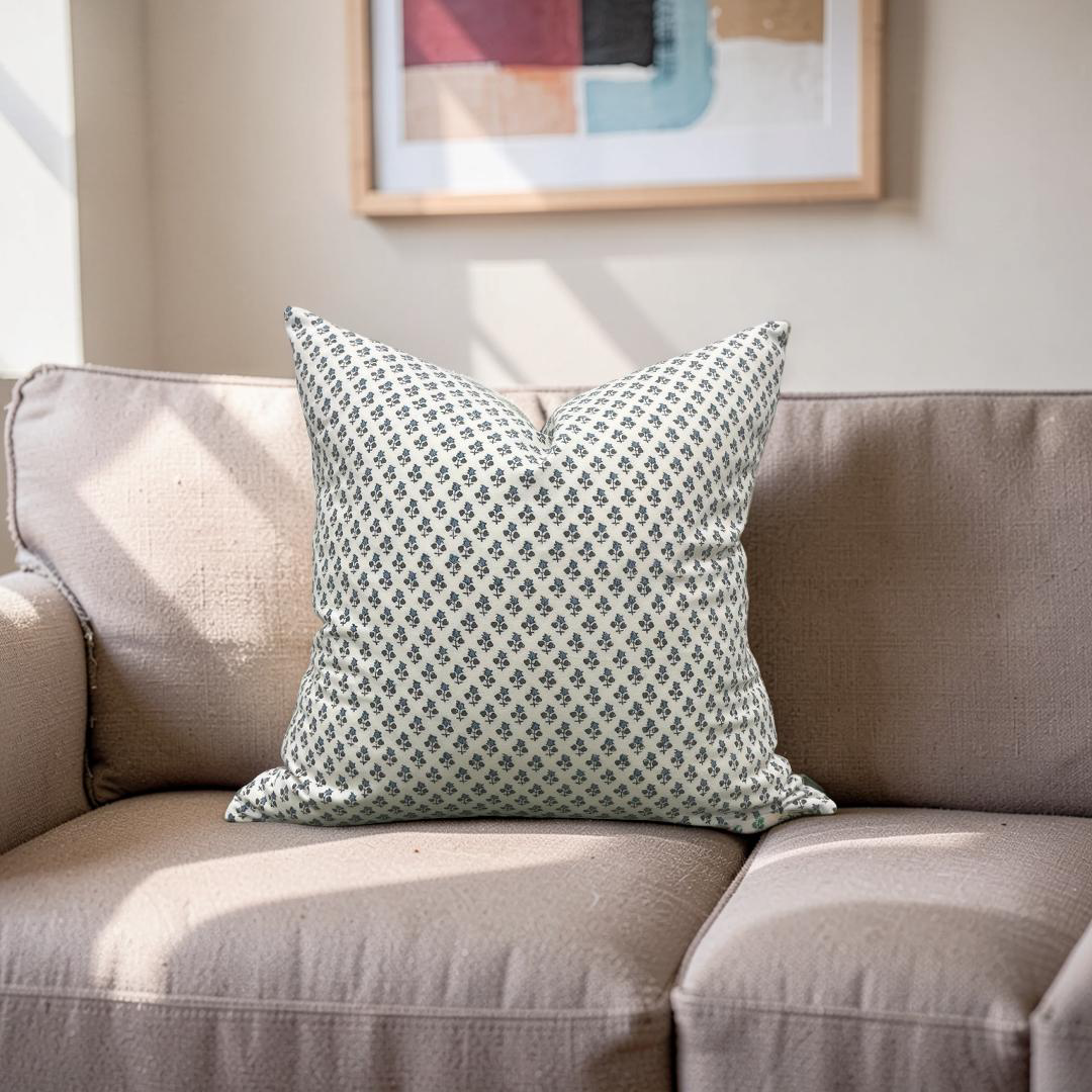 Decorative Pillow Mobby Indigo 22x22" Knife Edge Cover