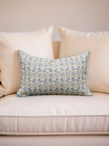 Lee Jofa Lumbar Pillow Syhvan Sky 12x18" Knife Edge Cover