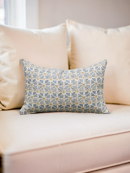 Lee Jofa Lumbar Pillow Syhvan Sky 12x18" Knife Edge Cover