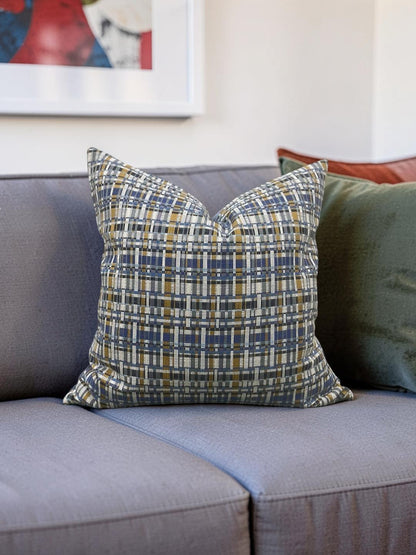 Decorative Pillow Stepped Plaid Well 22x22" Knife Edge Cover
