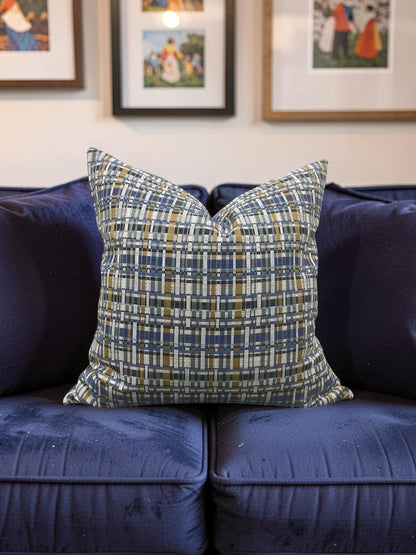 Decorative Pillow Stepped Plaid Well 22x22" Knife Edge Cover