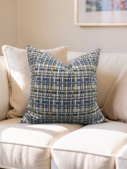 Decorative Pillow Stepped Plaid Well 22x22" Knife Edge Cover