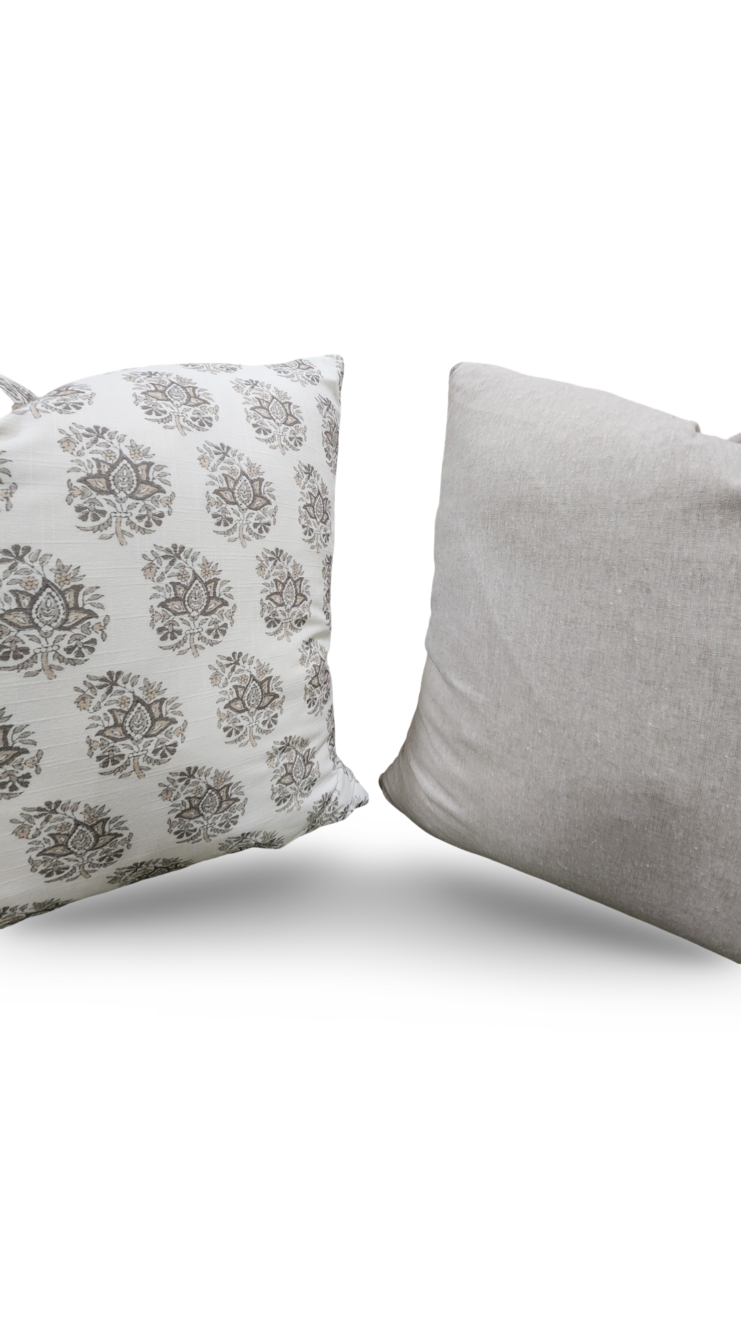 Decorative Pillow Arjan Lynx 22x22" Knife Edge Cover