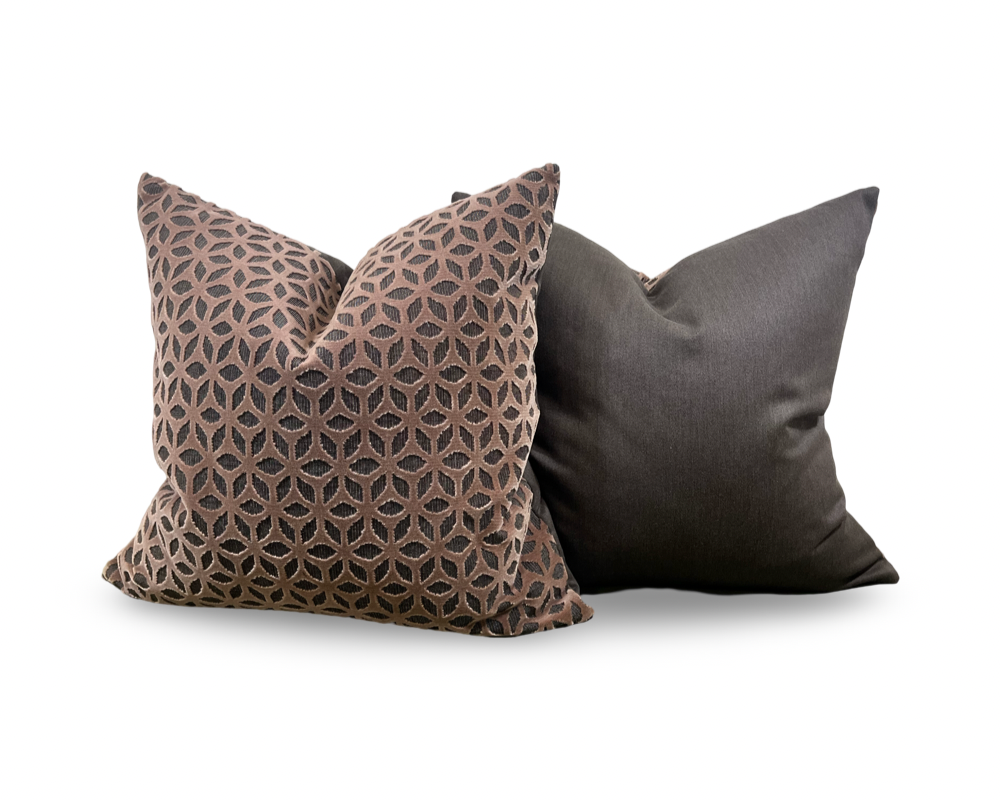 Merletto Oyster 22x22" Raised Velvet Knife Edge Decorative Pillow