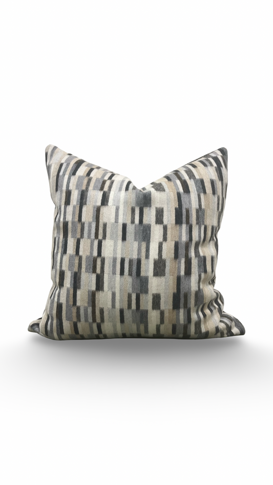 Decorative Pillow Anni Raw Fleece 20x20" Knife Edge Cover