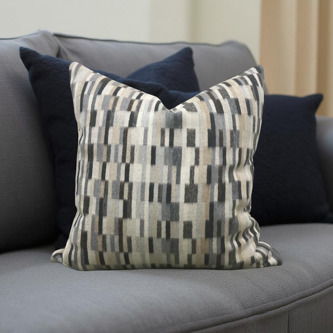 Decorative Pillow Anni Raw Fleece 20x20" Knife Edge Cover