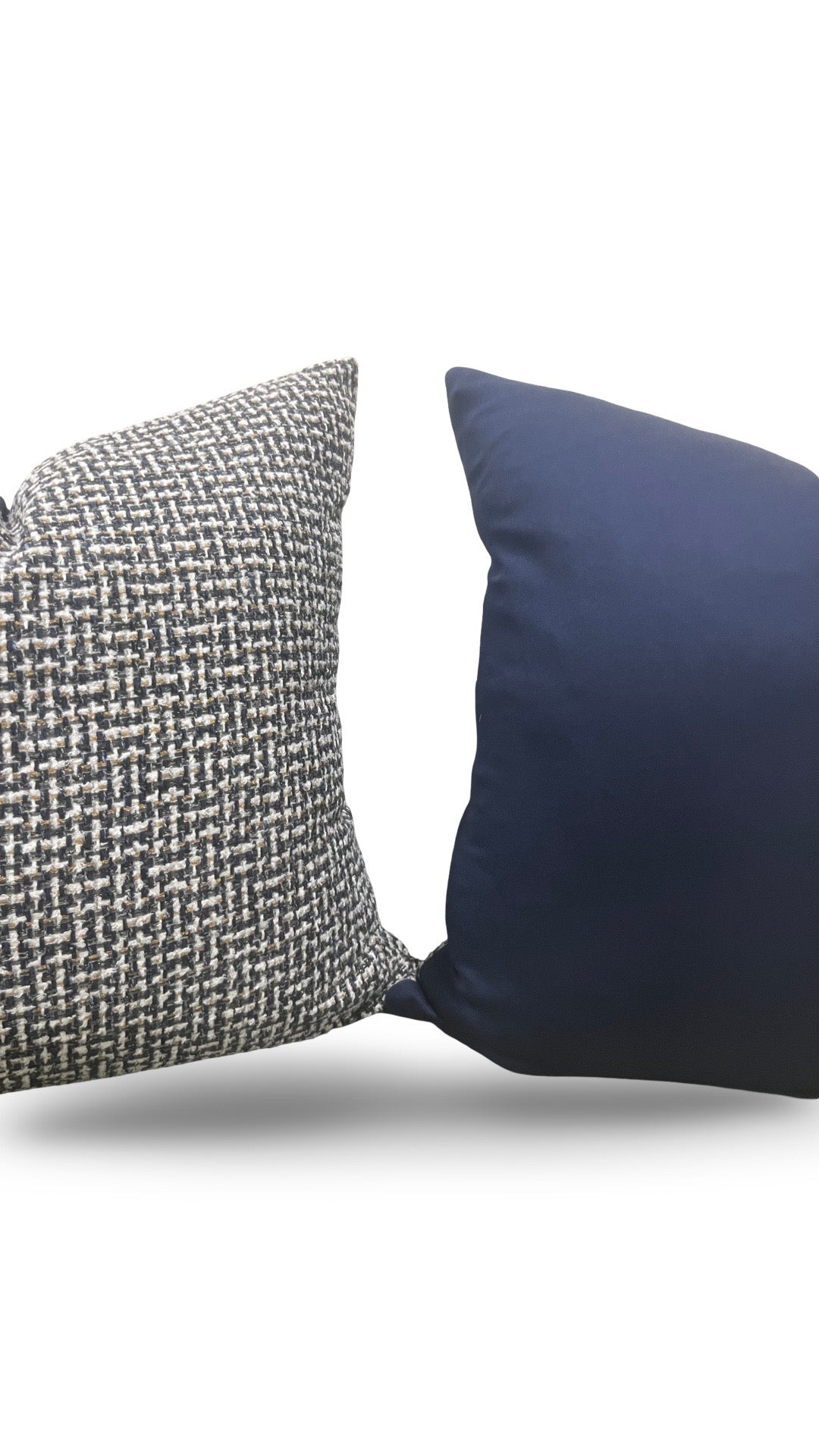 Decorative Pillow Au Courant Champs Elysees - 22x22" Knife Edge Cover
