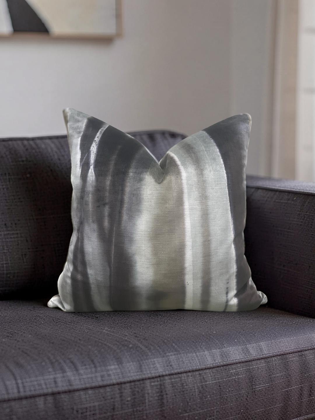 Velvet Romo Decorative Pillow Viridis Pumice 20x20" Knife Edge Cover