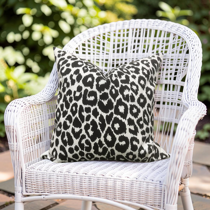Outdoor Decorative Pillow Iconic Leopard Knife Edge Cover