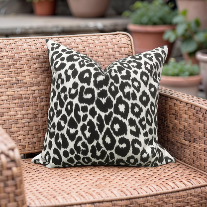 Outdoor Decorative Pillow Iconic Leopard Knife Edge Cover