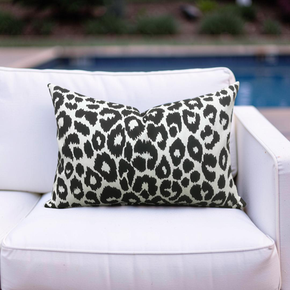 Outdoor Lumbar Pillow Iconic Leopard Knife Edge Cover