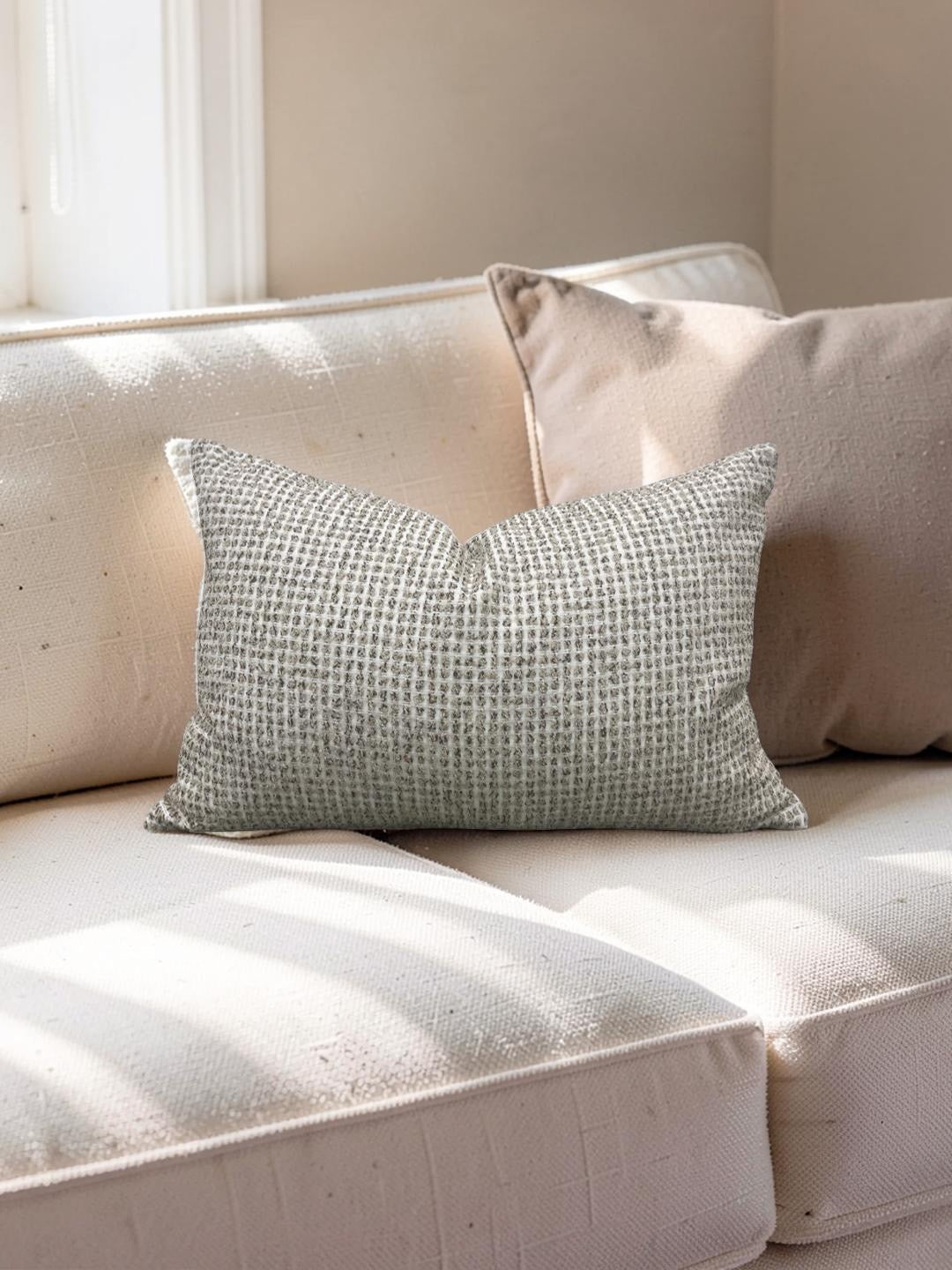 Lumbar Pillow Dottie Shell 12x18" Knife Edge Cover