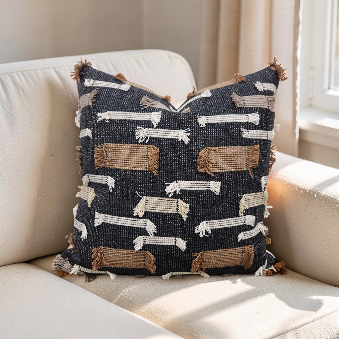 Decorative Pillow Tassel Fun 18x18" Knife Edge Cover