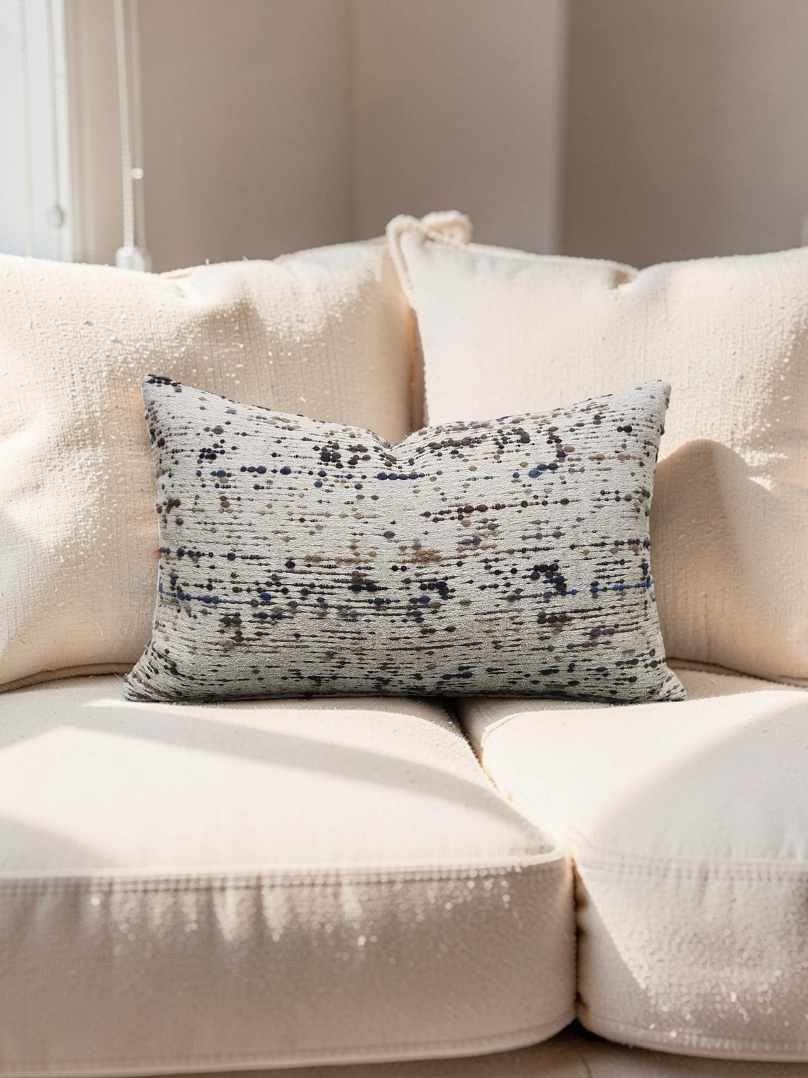 Lumbar Pillow Sappheo Linen- 12x18" Knife Edge Cover