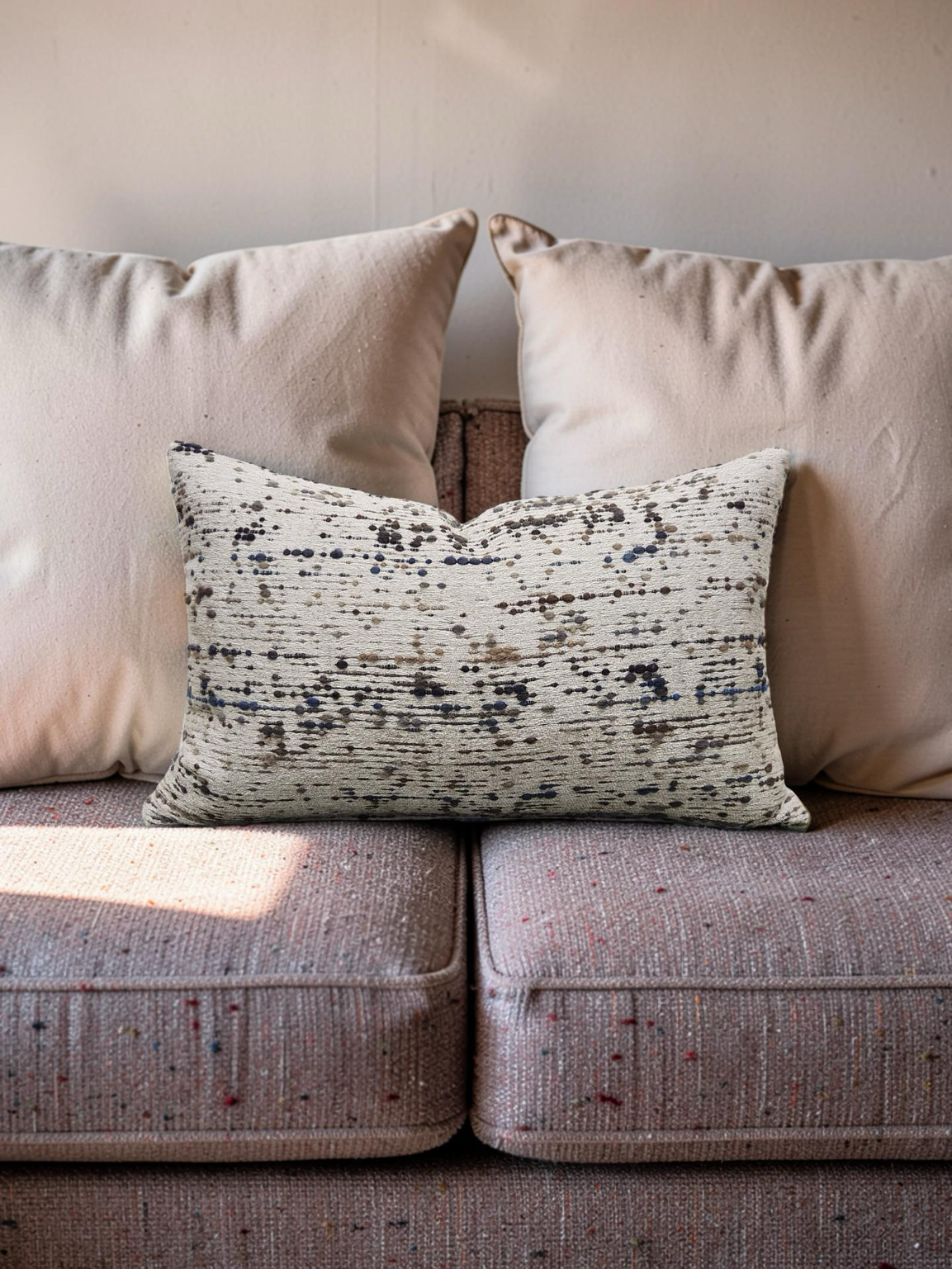 Lumbar Pillow Sappheo Linen- 12x18" Knife Edge Cover
