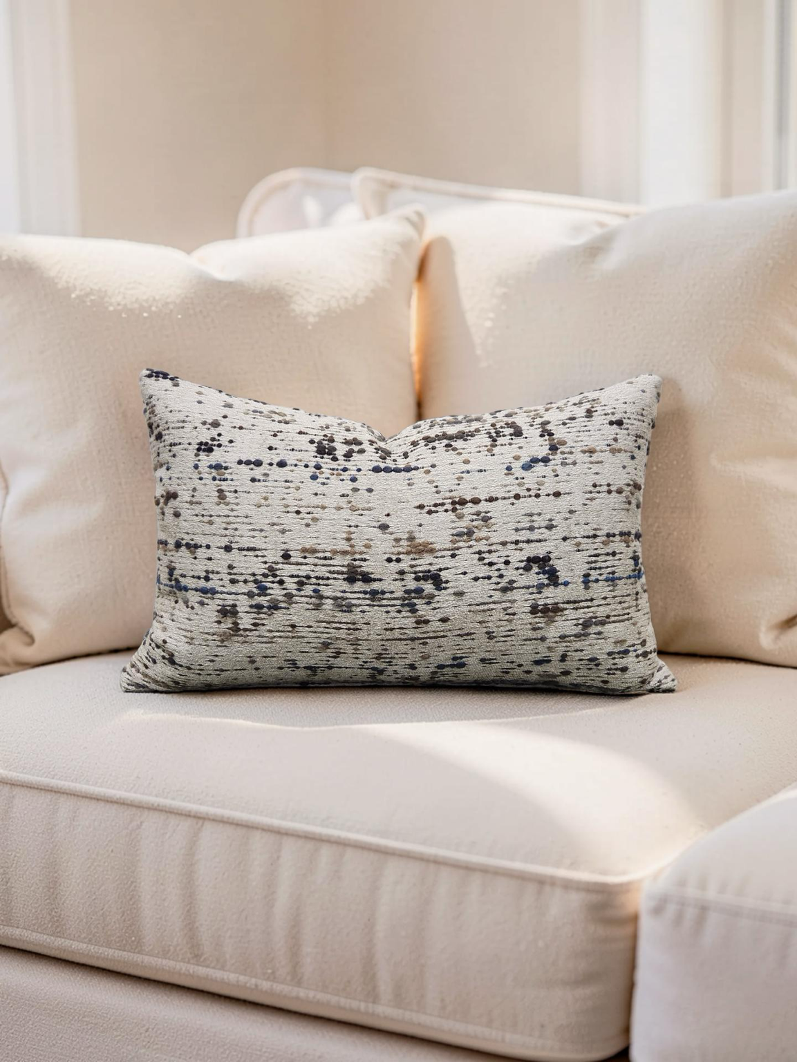 Lumbar Pillow Sappheo Linen- 12x18" Knife Edge Cover