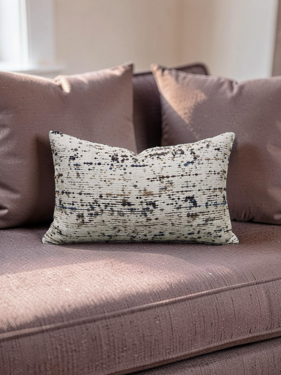 Lumbar Pillow Sappheo Linen- 12x18" Knife Edge Cover