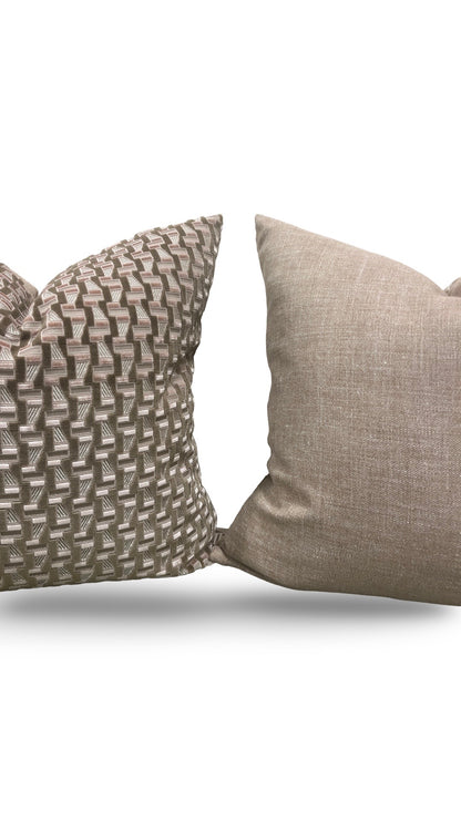 Zimmer & Rohde Decorative Pillow Leto Velvet 22x22" Knife Edge Cover