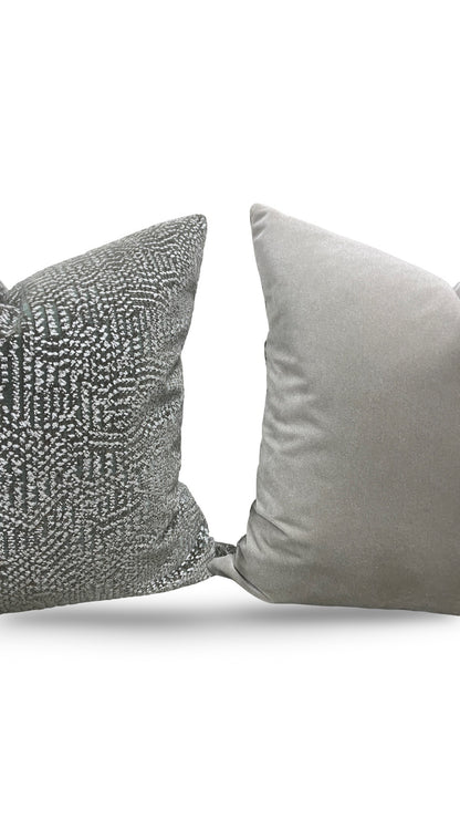 Zimmer & Rohde Decorative Pillow Nico 22x22" Knife Edge Cover